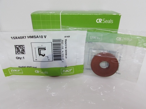 Сальник 15х40х7 HMSA10 V SKF, Фото