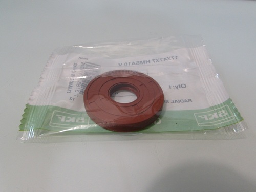 Сальник  17x47x7 HMSA10 V SKF, Фото